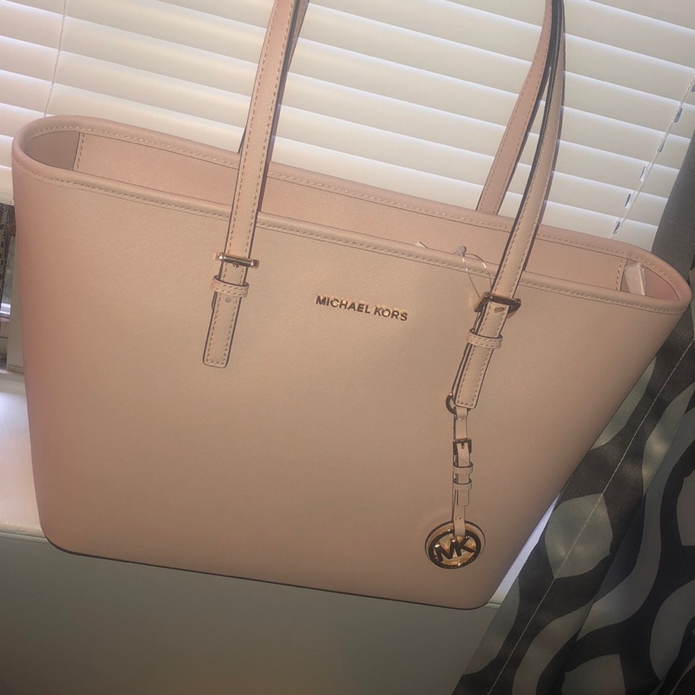 Michael Kors pocketbook